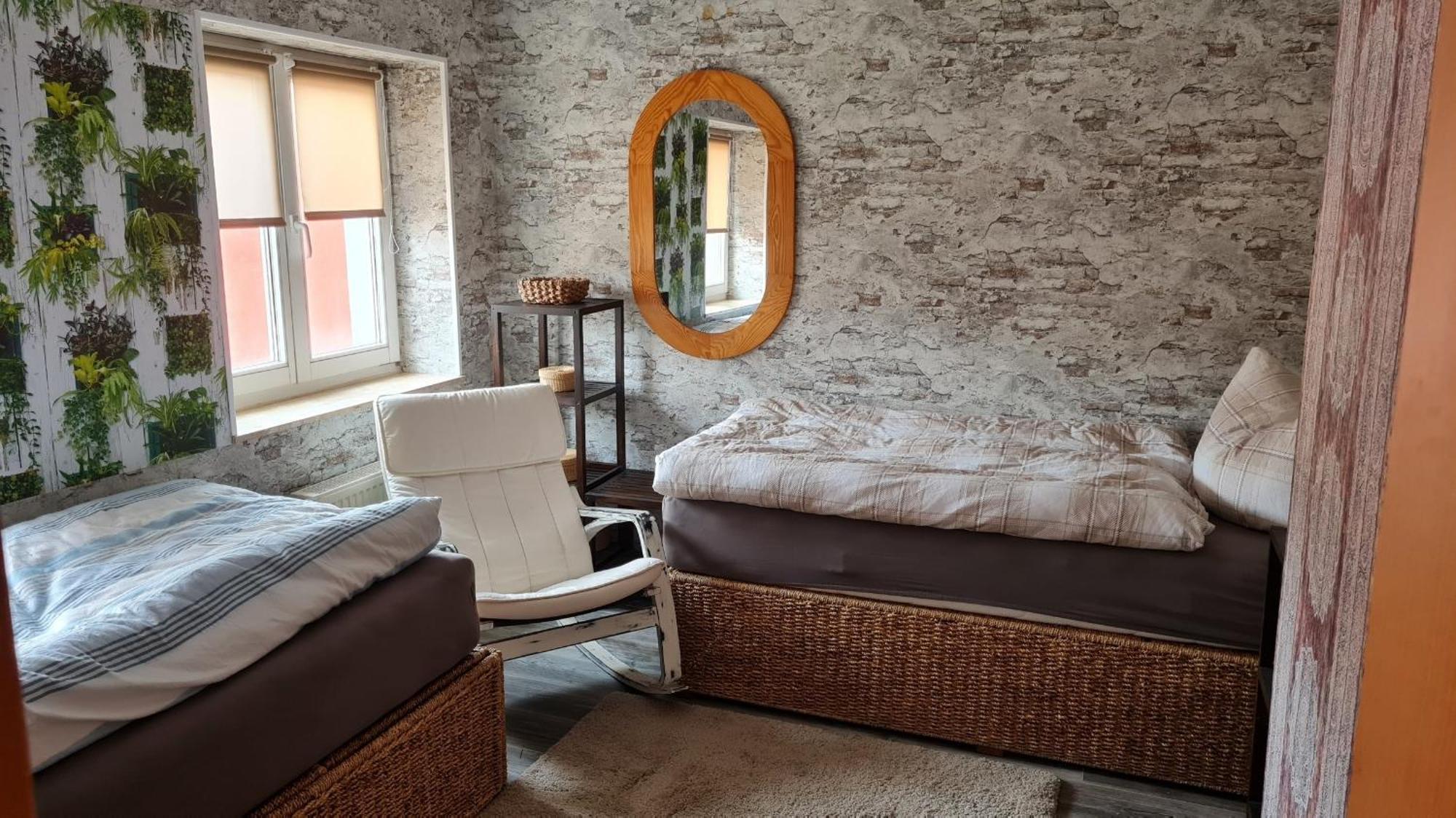 Ferienwohnung Mit Individueller Ausstattung - Jedes Zimmer Ist Anders 埃尔福特 外观 照片
